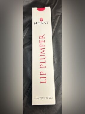 Nexxt Lip Plumper Gloss